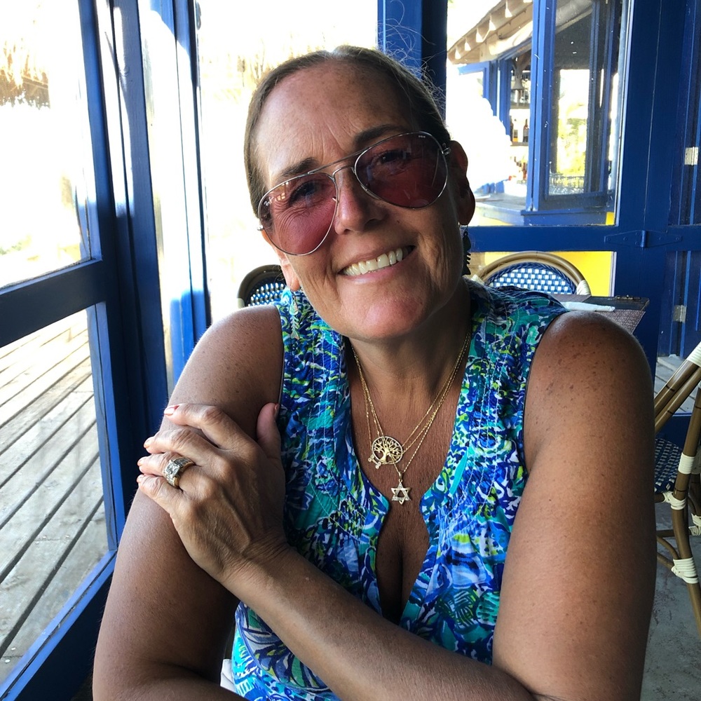 Meet your Posher, Jennifer